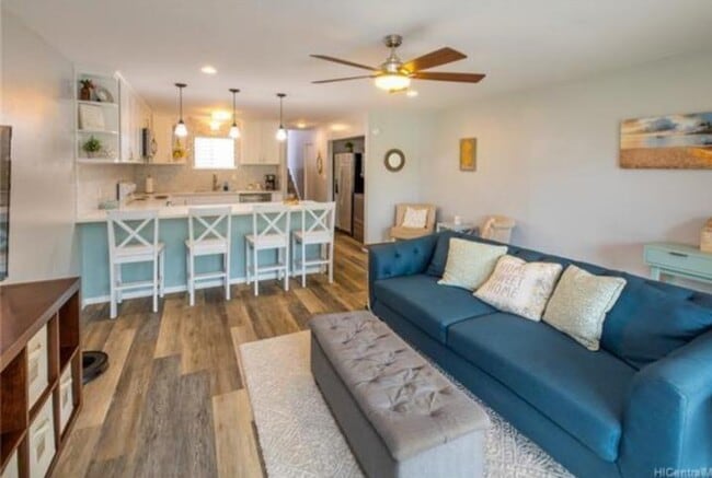 Building Photo - 981074-1074 Komo Mai Dr