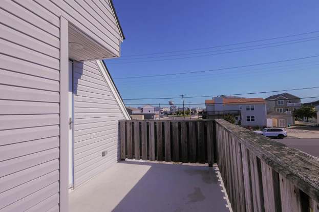 Building Photo - 100 Sheridan Square