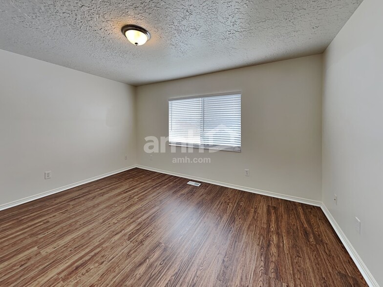 Building Photo - 2277 W 2300 N