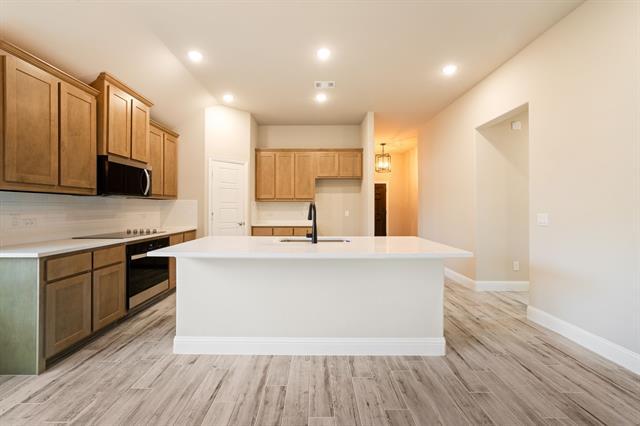 Building Photo - 612 Kyle Dr