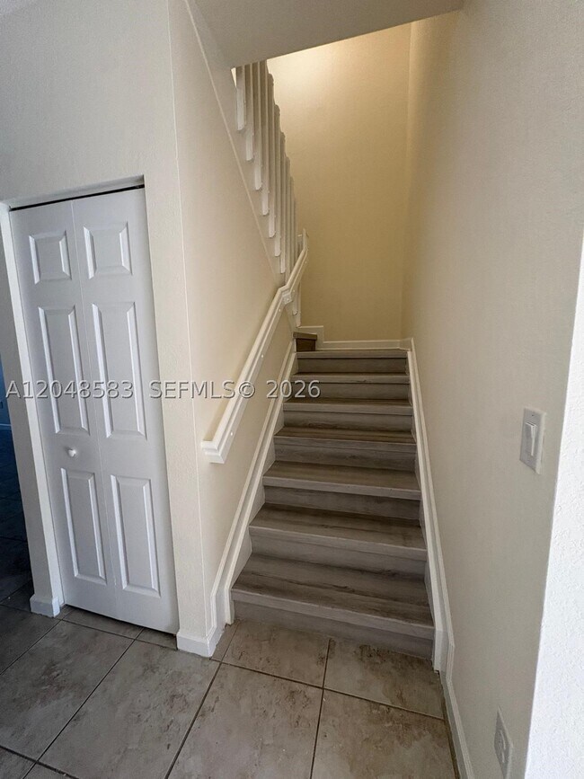 Building Photo - 17460 SW 153rd Ave