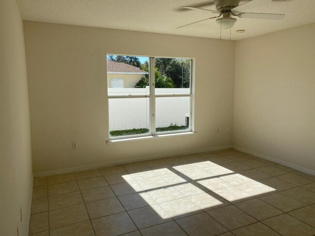 Building Photo - 217 Chadworth Dr