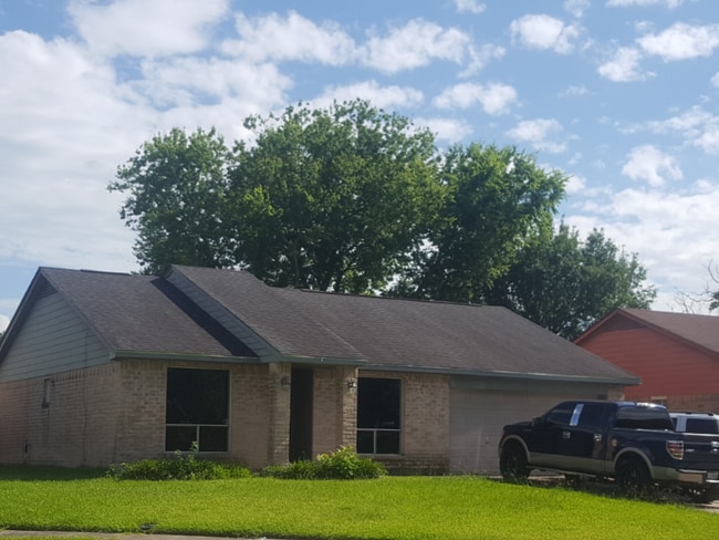 Building Photo - 15342 Peachmeadow Ln