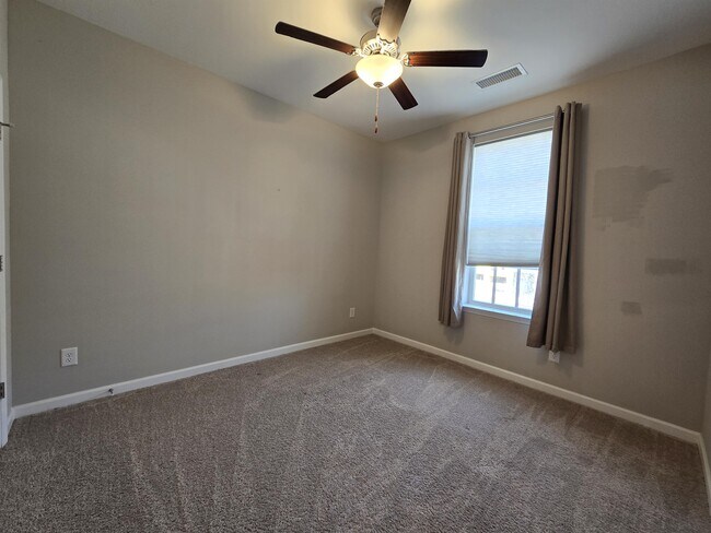 Building Photo - 2031 Tollgate Blvd
