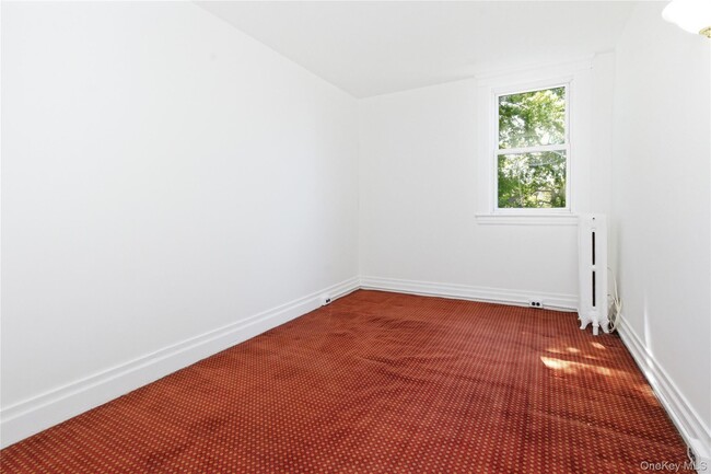 Building Photo - 82 Quinby Ave