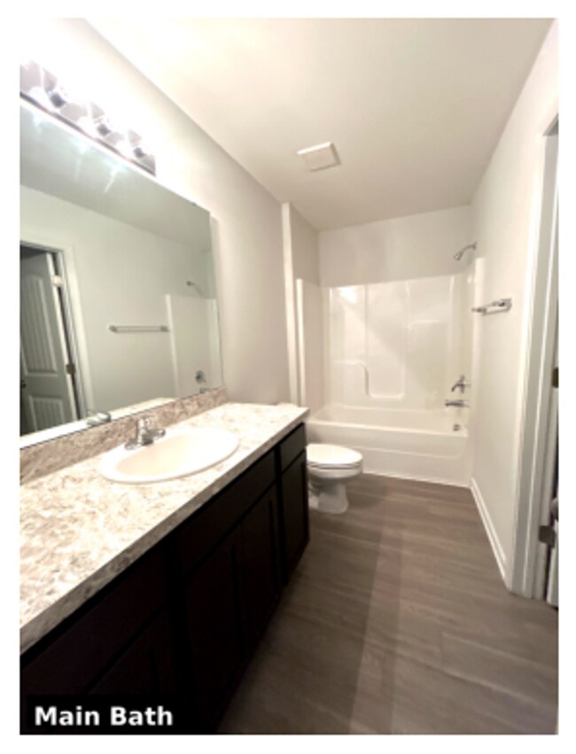 Building Photo - 8 SAW