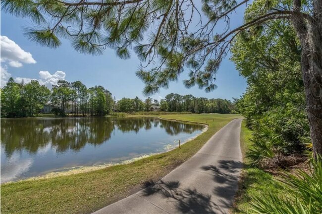 Building Photo - 9512 Greenpointe Dr