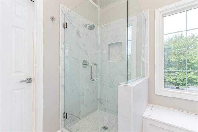 Building Photo - 3418 Rose Arbor Ct