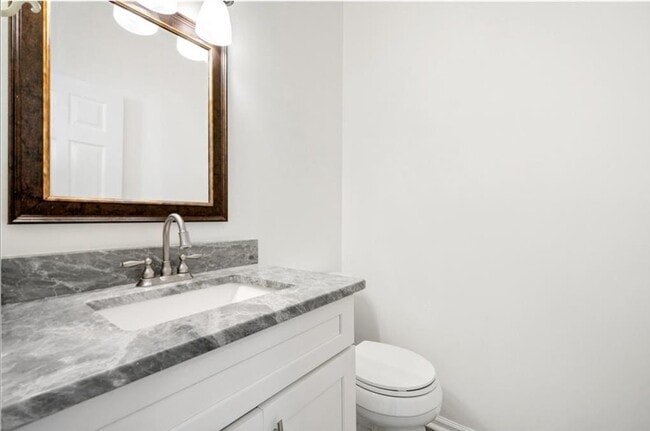 Building Photo - 10895 Glenbarr Dr