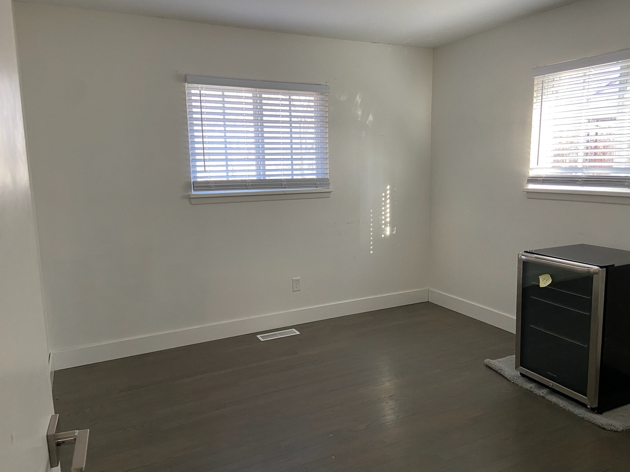 Building Photo - 1103 Ravenwood Ave