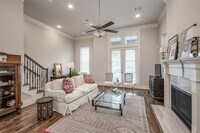 Building Photo - 266 E 28th St