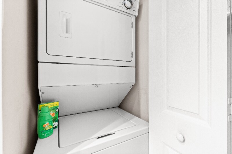 Building Photo - 275 NW Flagler Ave