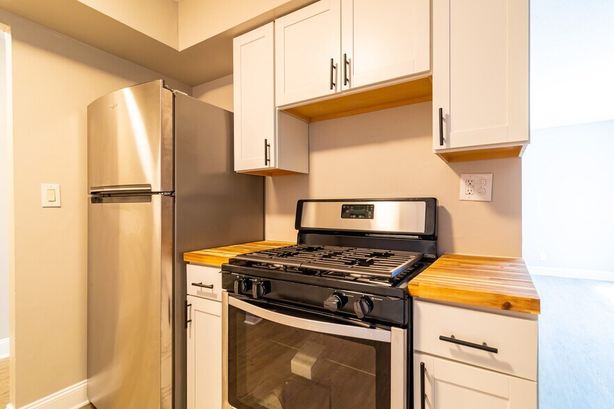 Shady Cove Apts 12530 Lake Ave Lakewood OH 44107 Apartment Finder