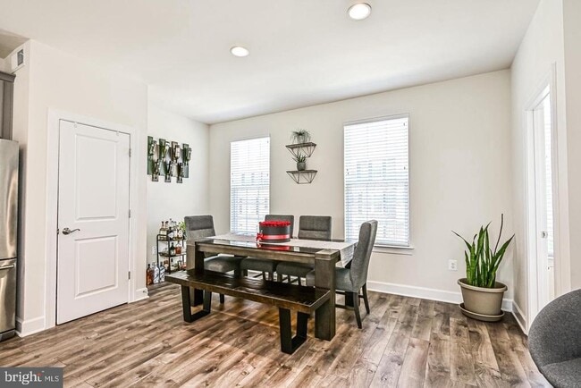 Building Photo - 13821 Litespeed Way