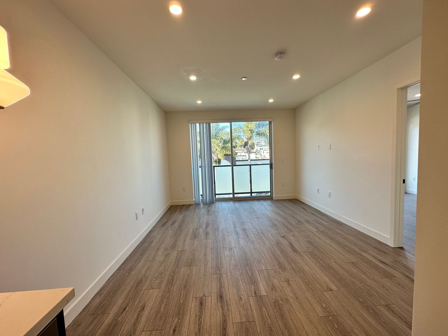 Building Photo - 3355 Overland Ave