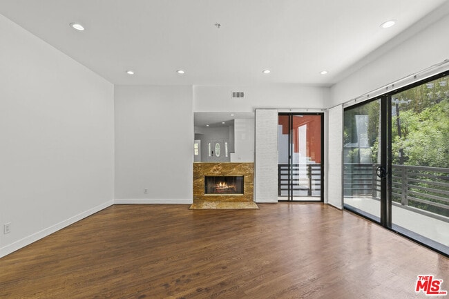 Building Photo - 2646 Rinconia Dr