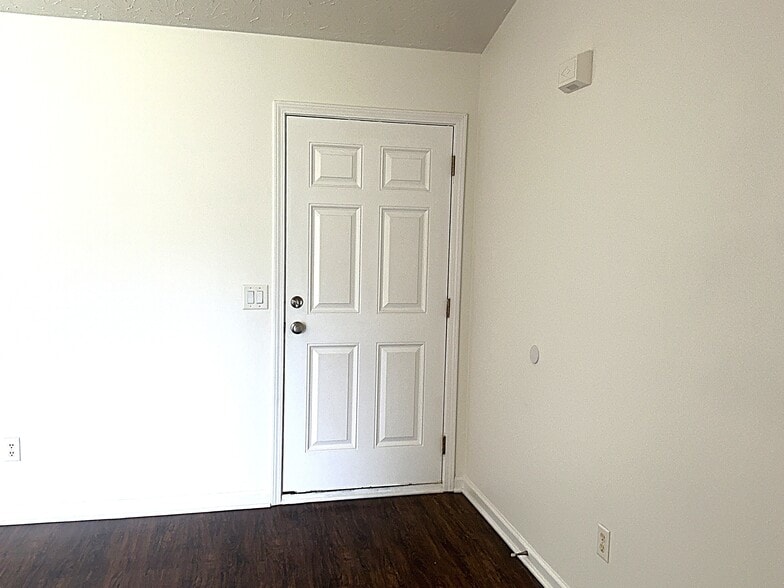 Building Photo - 9504 Huckabee Dr NE
