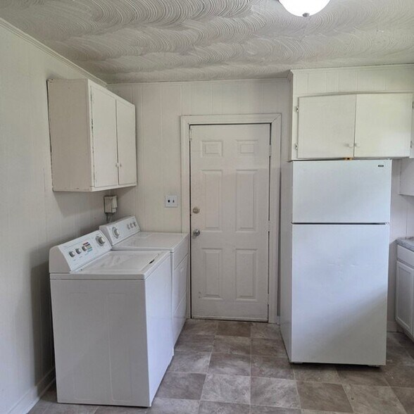 Building Photo - 535 Arkwright Dr