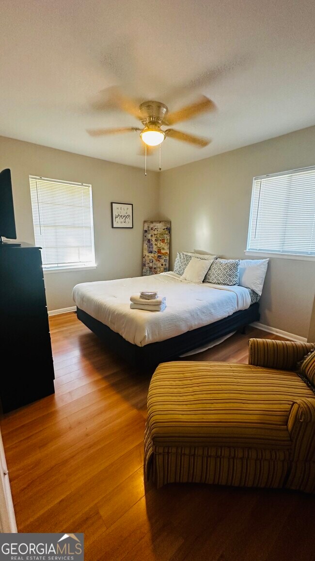 Building Photo - 1613 Apple Valley Dr