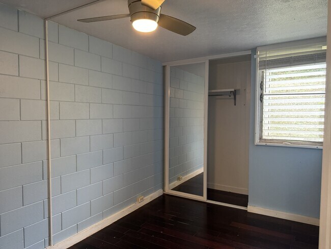 Building Photo - 95-021 Kuahelani Ave