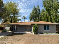 Building Photo - 7016 N 10th Pl