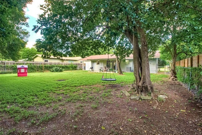 Building Photo - 8302 Rockwood Ln