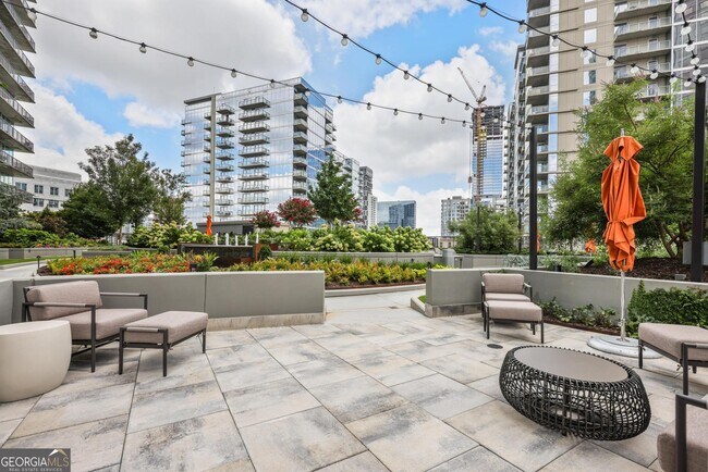 Building Photo - 1080 Peachtree St NE