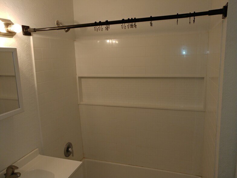 ...and shower - 1379 Dorothy Ave