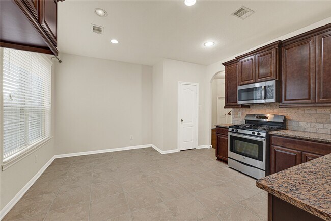 Building Photo - 4943 Ginger Bluff Trail