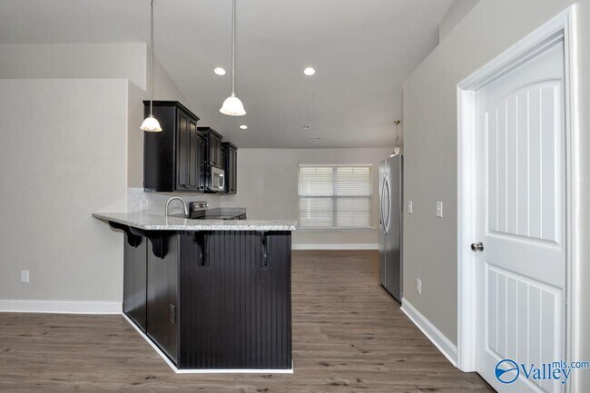 Building Photo - 130 Tybee Dr