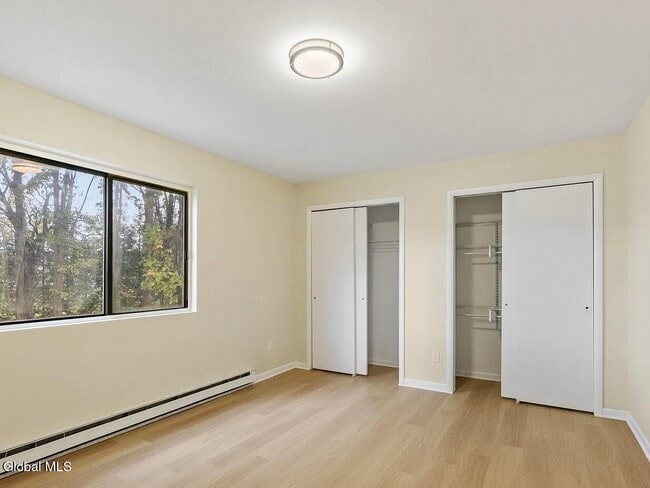 Building Photo - 19 Harvest Way