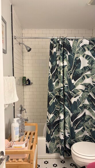 Building Photo - 1621 T St NW