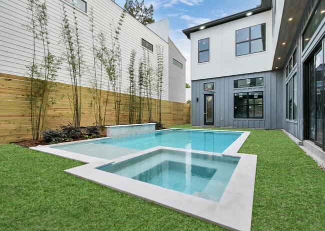 Building Photo - 5414 John Dreaper Dr