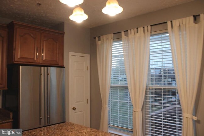 Building Photo - 4512 Warm Stone Cir