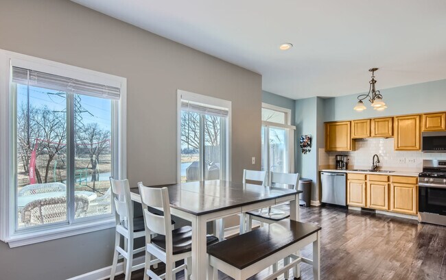 Building Photo - 2606 Stowe Ct