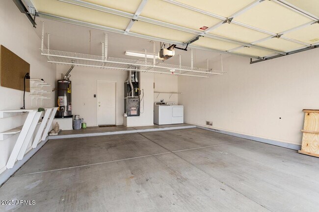 Building Photo - 16115 W Acacia Ct