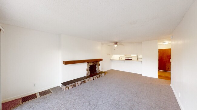 Building Photo - 212 Marin St