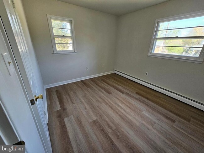 Building Photo - 14236 Caroline St