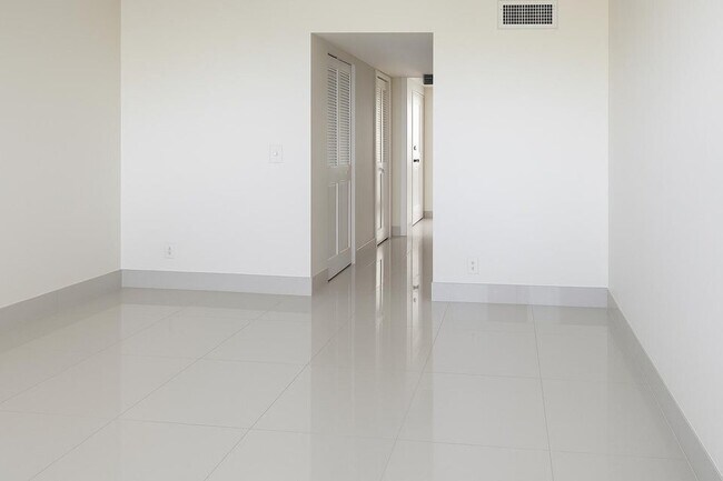 Building Photo - 3590 Via Poinciana