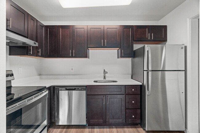 1 Bed 1 Bath Deluxe - 578 Sq Ft - University Crossing Apartments