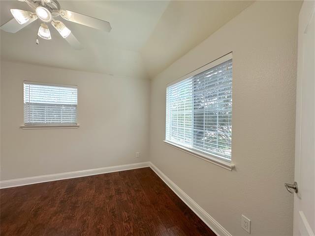 Building Photo - 1575 Poets Way
