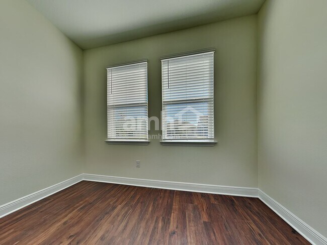 Building Photo - 6385 Emerald Hills Way