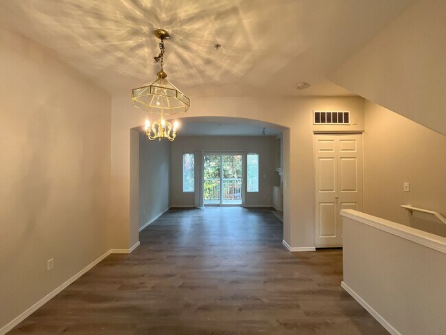 Building Photo - 14186 SW Barrows Rd