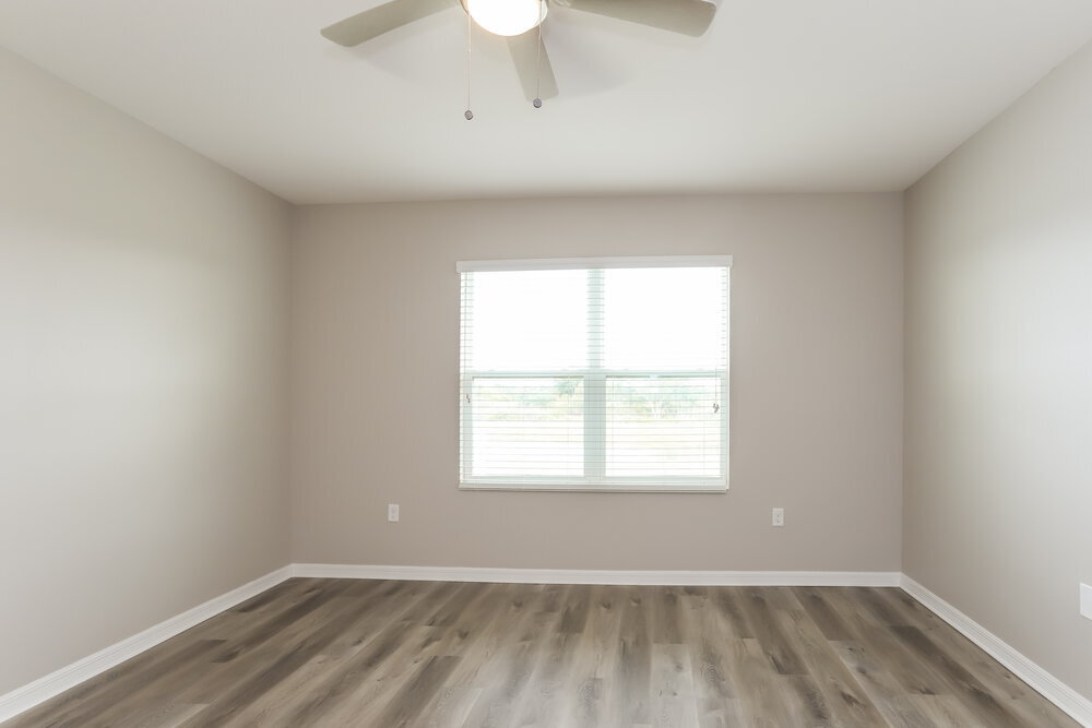 Building Photo - 10540 Whispering Hammock Dr