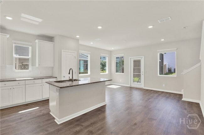 Building Photo - 132 Congo Ct
