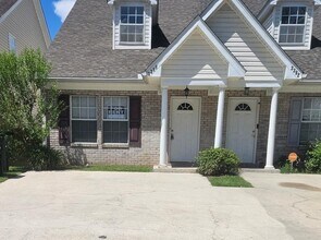 Building Photo - 3388 Sawtooth Dr