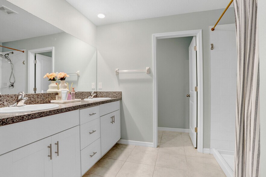 master bathroom - 4918 Wild Senna Blvd