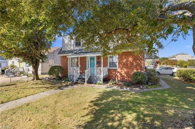 Building Photo - 1200 Little Bay Ave