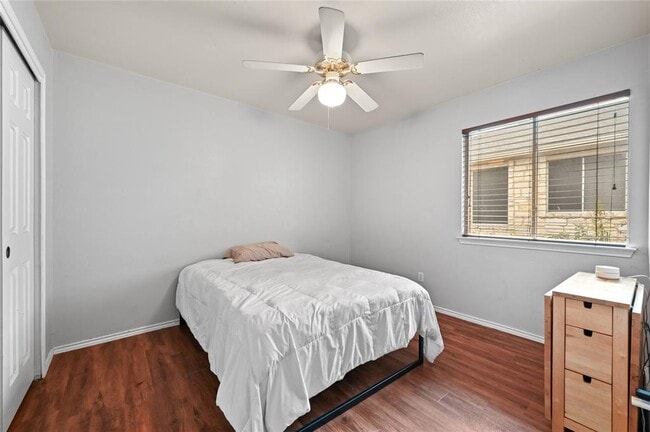 Building Photo - 1709 Friars Tale Ln