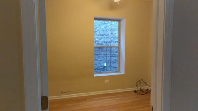 Building Photo - 6945 S Dorchester Ave